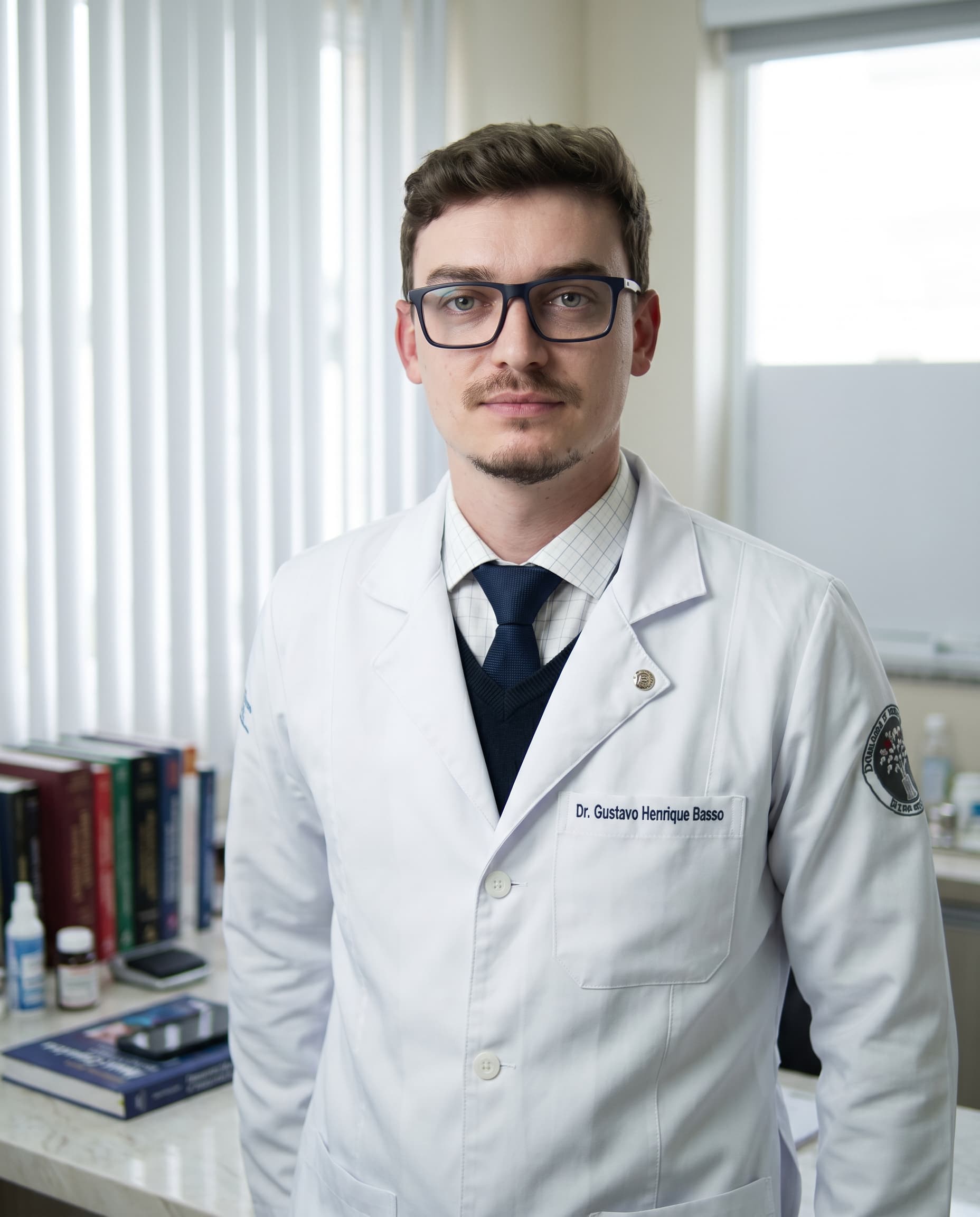 Dr. Gustavo Basso — Cirurgião de Joelho